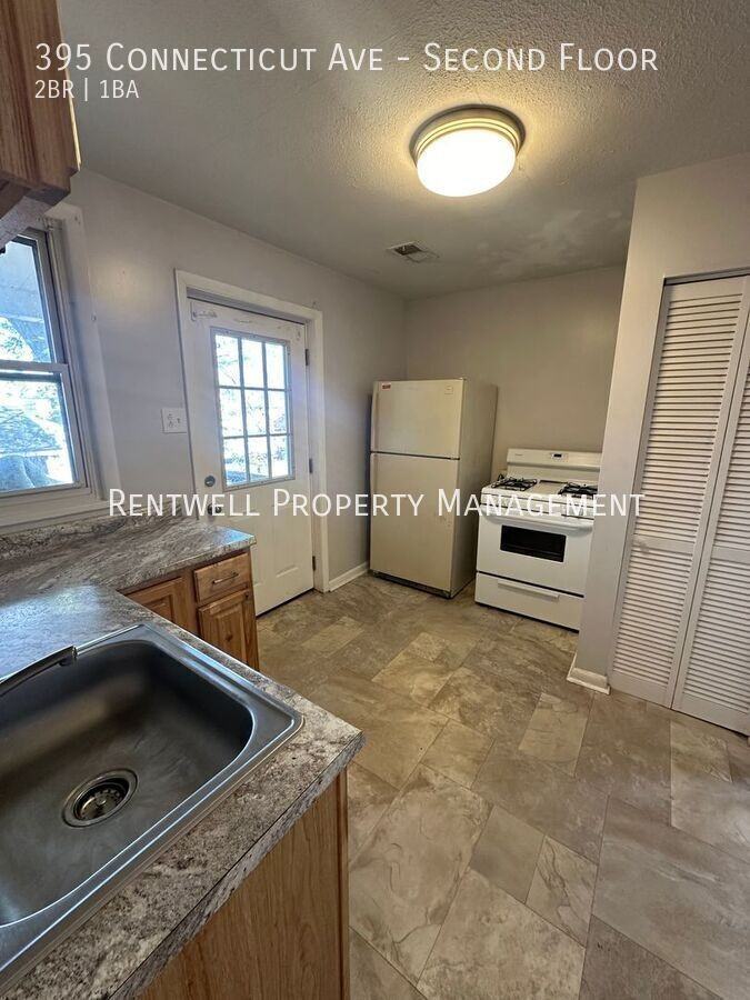 395 Connecticut Ave #2ndFL - Photo 2 of 13