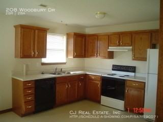 208 Nw Woodbury Dr - Photo 2 of 7