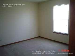 208 Nw Woodbury Dr - Photo 4 of 7