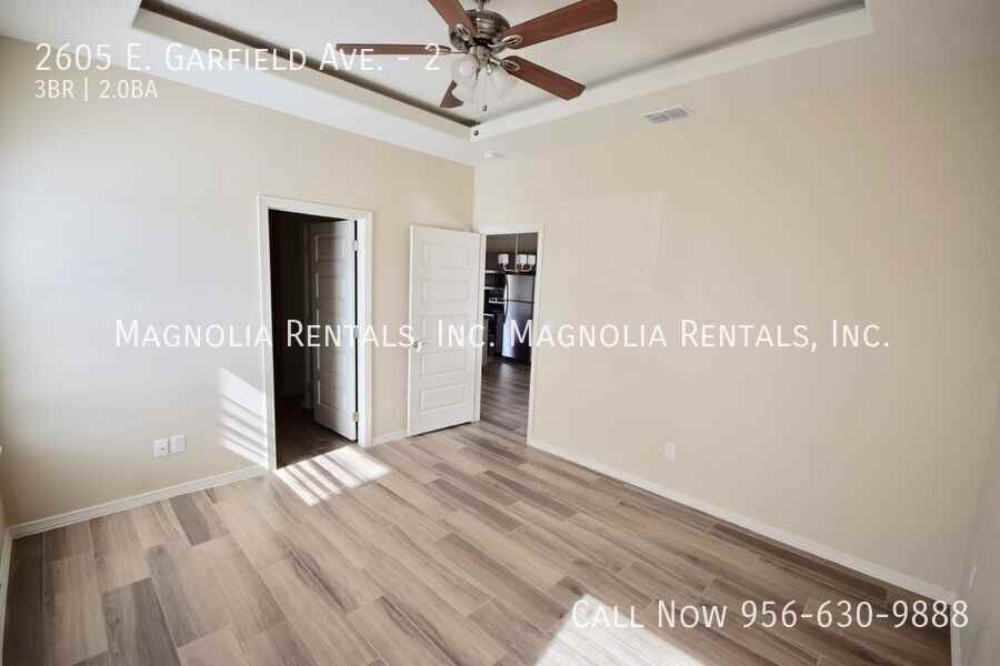 2605 E Garfield Ave #2 - Photo 7 of 13