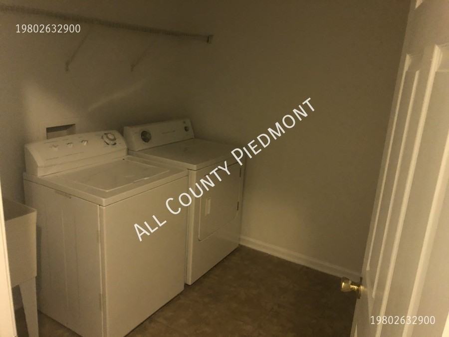 4808 Delprado Cir - Photo 7 of 12