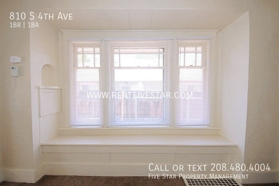 810 S 4th Ave - Photo 5 of 12