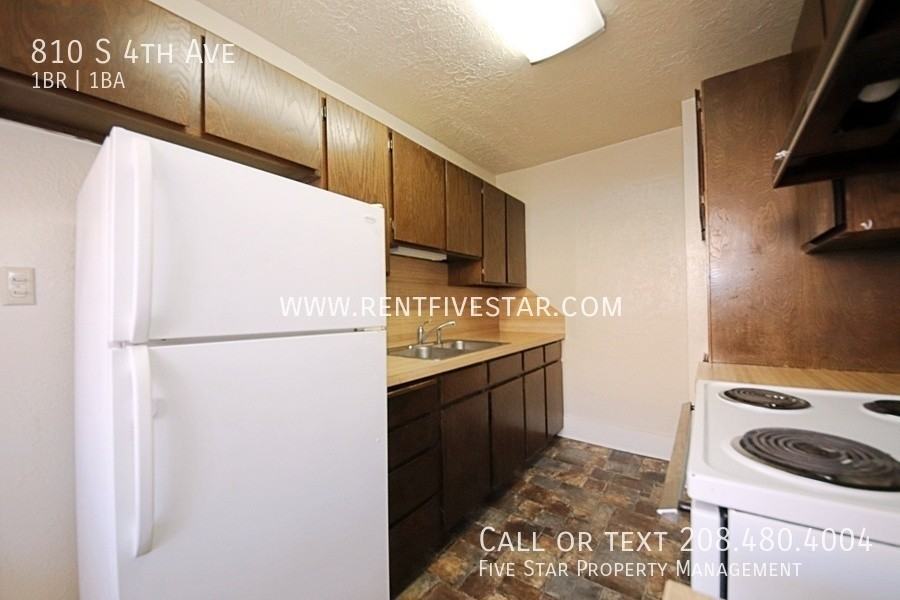 810 S 4th Ave - Photo 6 of 12