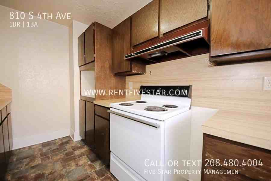 810 S 4th Ave - Photo 7 of 12
