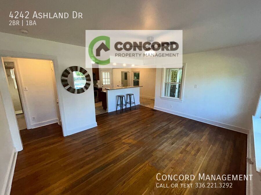 4242 Ashland Dr - Photo 5 of 15
