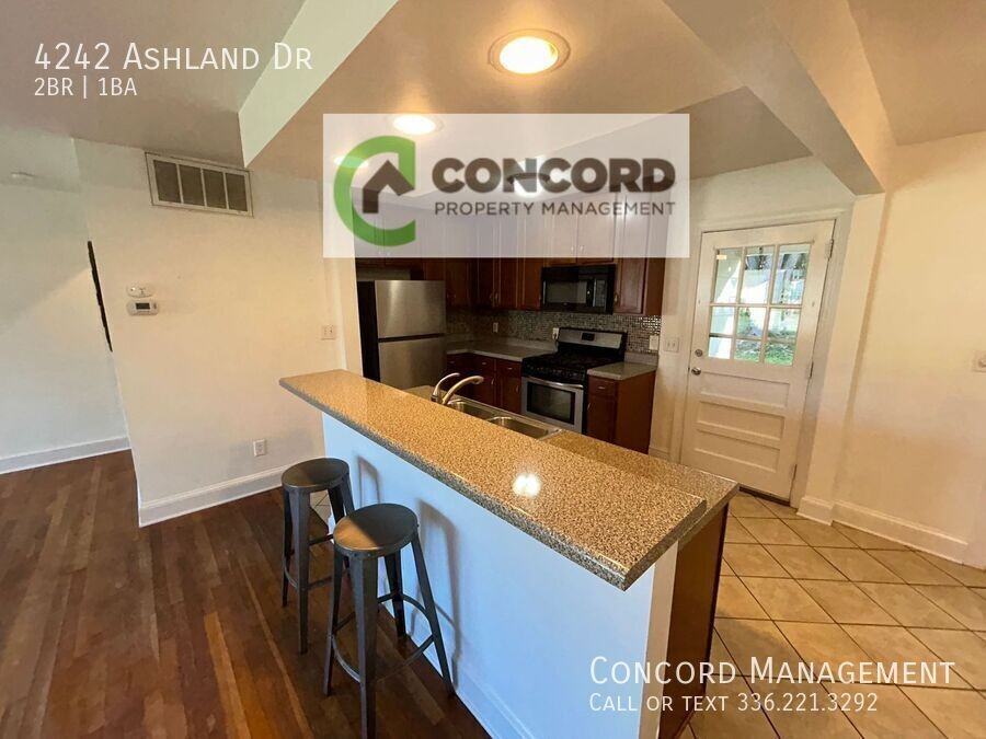 4242 Ashland Dr - Photo 7 of 15