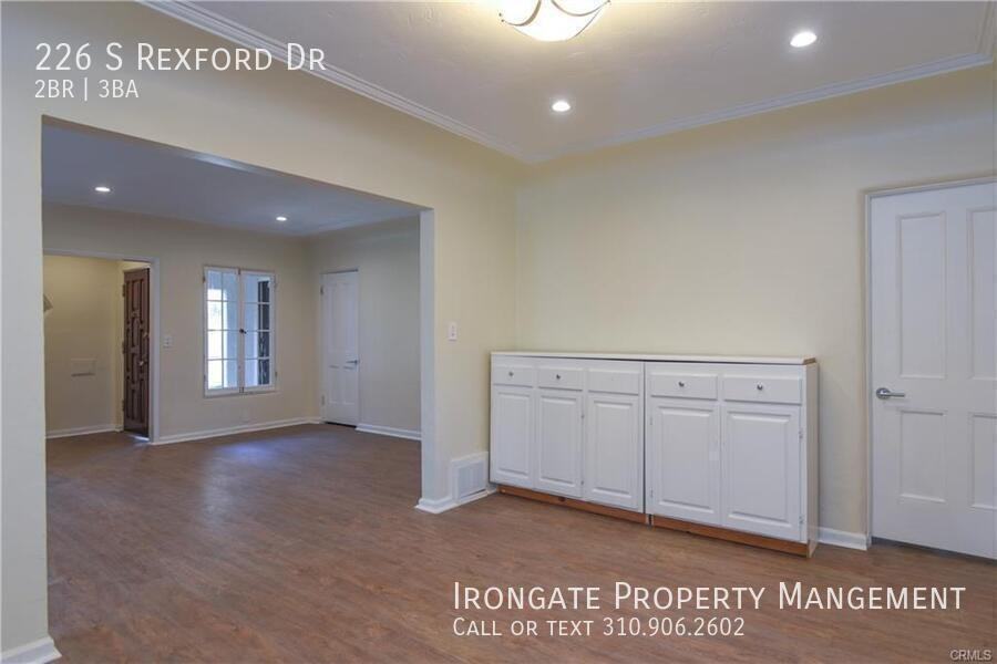 226 S Rexford Dr - Photo 4 of 29