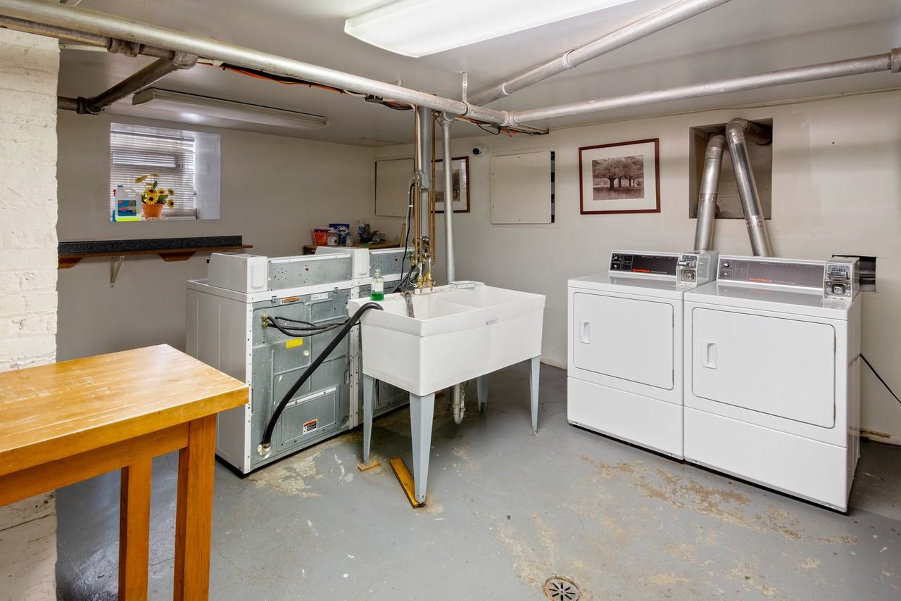 4319 N Dayton St #3 - Photo 7 of 28