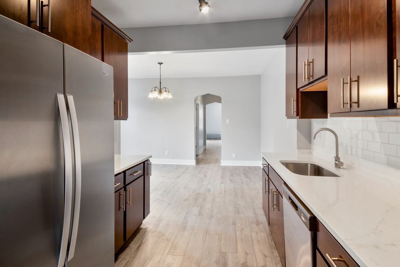 4319 N Dayton St #3 - Photo 5 of 28