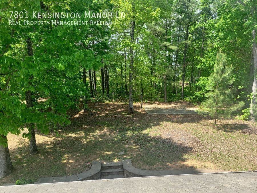 7801 Kensington Manor Ln - Photo 2 of 20