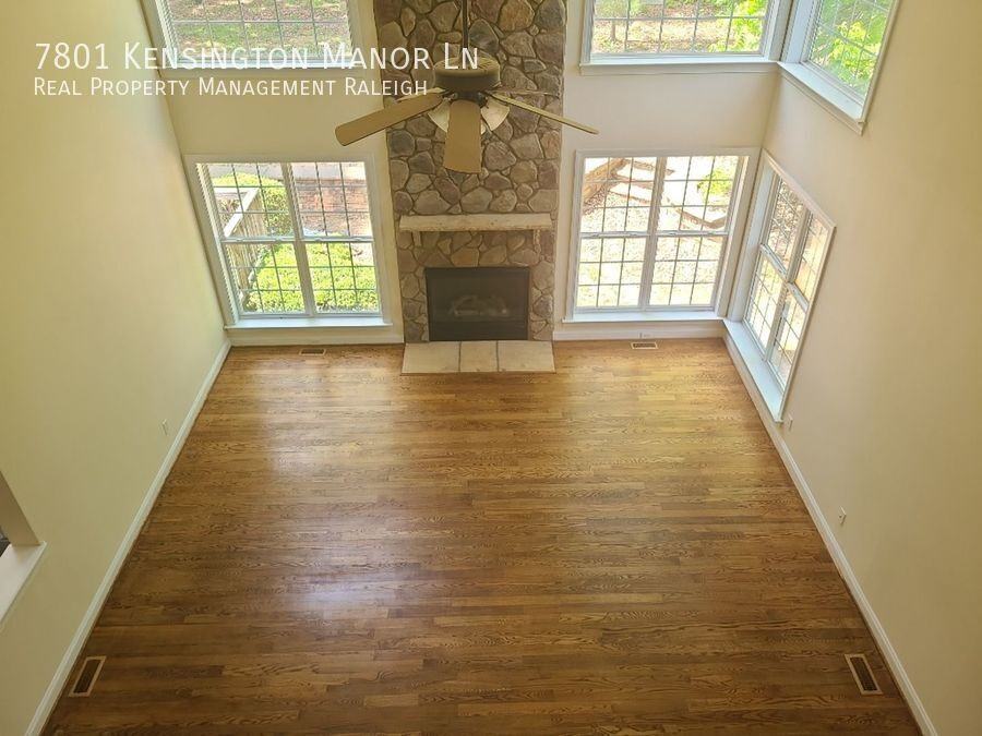 7801 Kensington Manor Ln - Photo 5 of 20