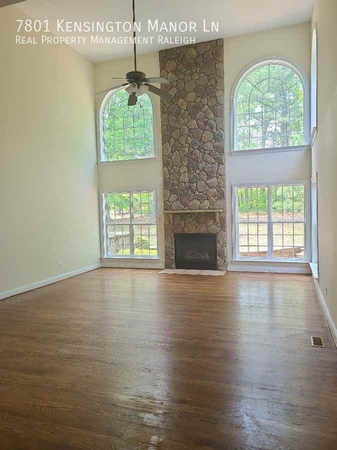 7801 Kensington Manor Ln - Photo 6 of 20