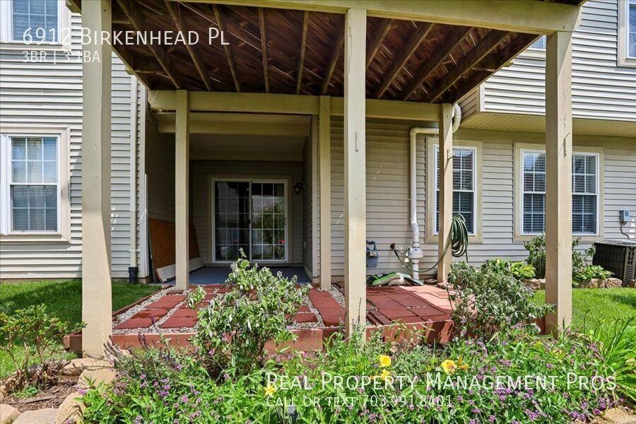 6912 Birkenhead Pl - Photo 4 of 50