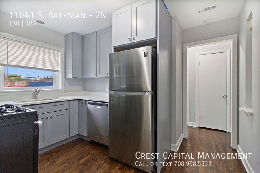 11025 S Artesian Ave #1S - Photo 3 of 10
