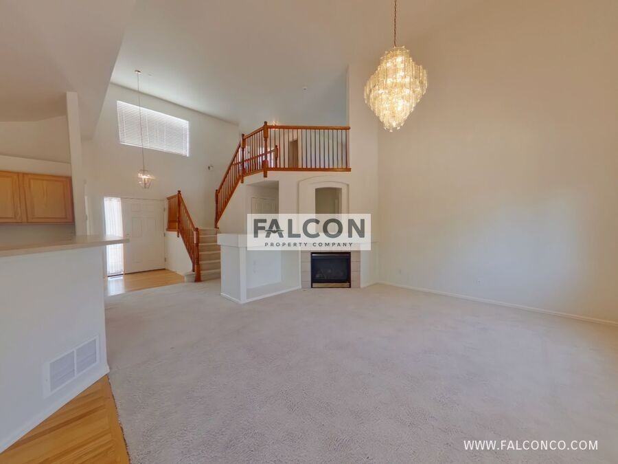 6536 Graymont Dr - Photo 7 of 21
