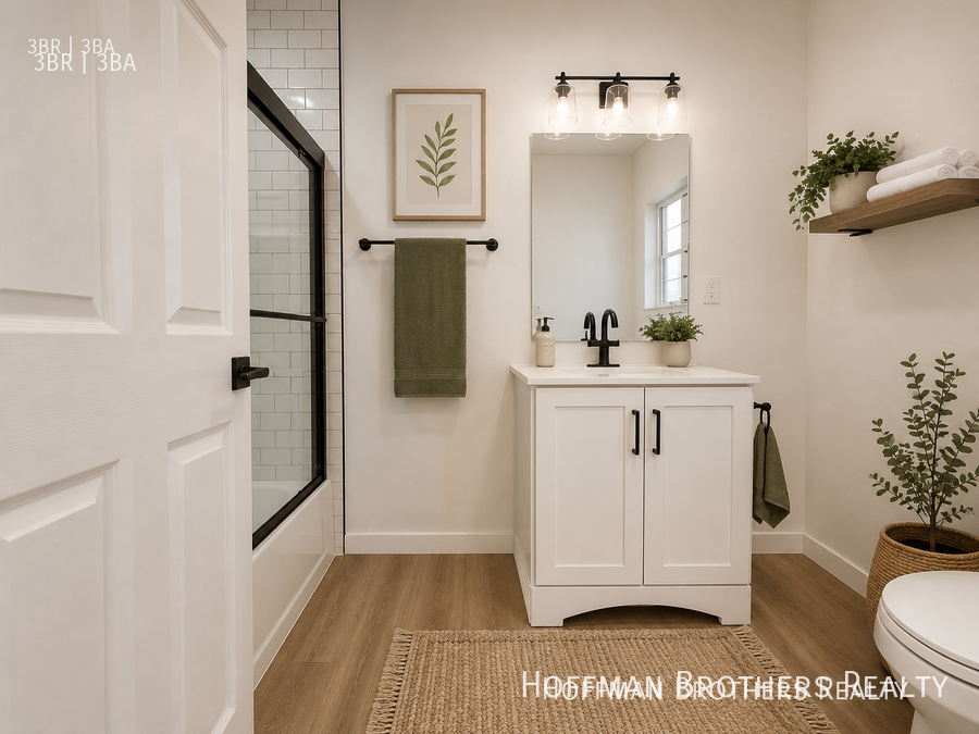 334 N Gardner St - Photo 4 of 9