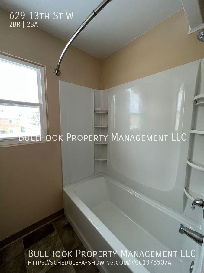 629 13th St W - Photo 3 of 13