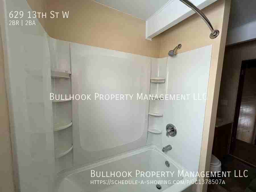 629 13th St W - Photo 4 of 13