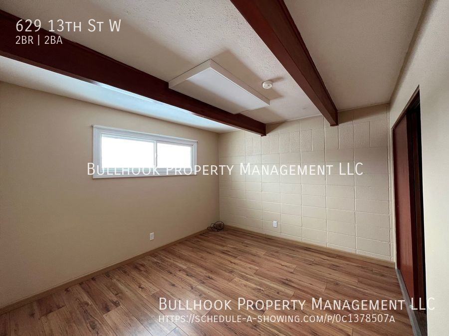 629 13th St W - Photo 5 of 13
