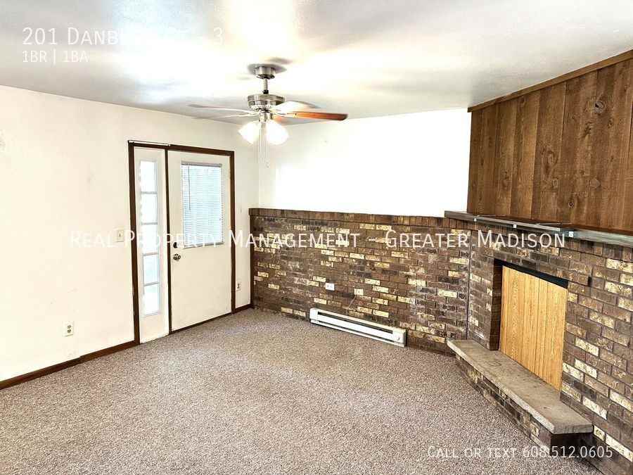 201 Danbury Ct #3 - Photo 2 of 11