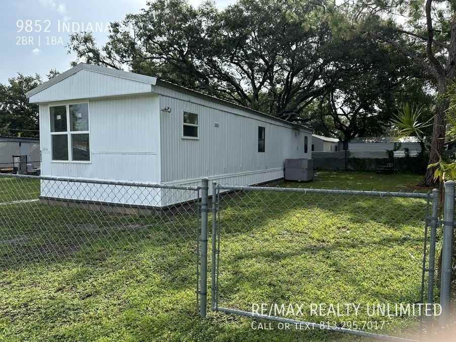 9852 Indiana St - Photo 3 of 17