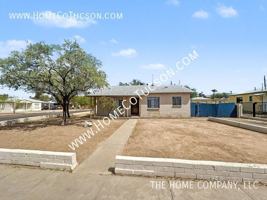 featured image of 4531 E 8th St