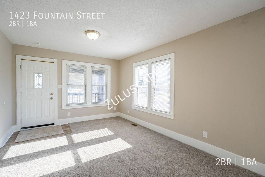 1423 Fountain St - Photo 3 of 15