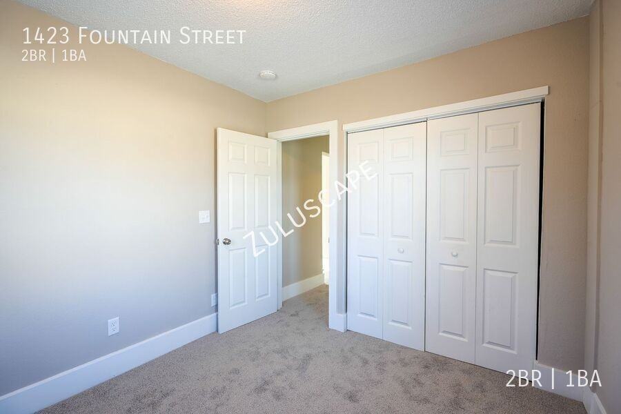 1423 Fountain St - Photo 5 of 15