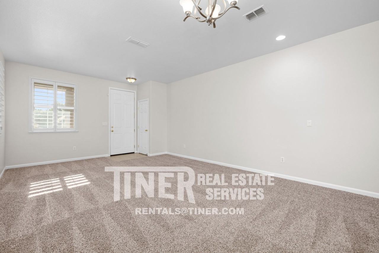1422 Stoney Cross Ln - Photo 6 of 39