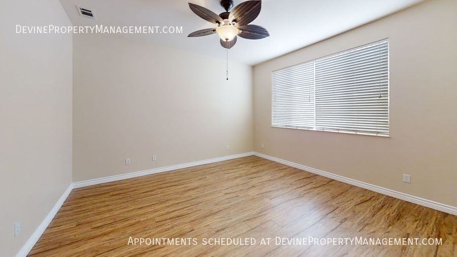 916 Essex Rd - Photo 5 of 11