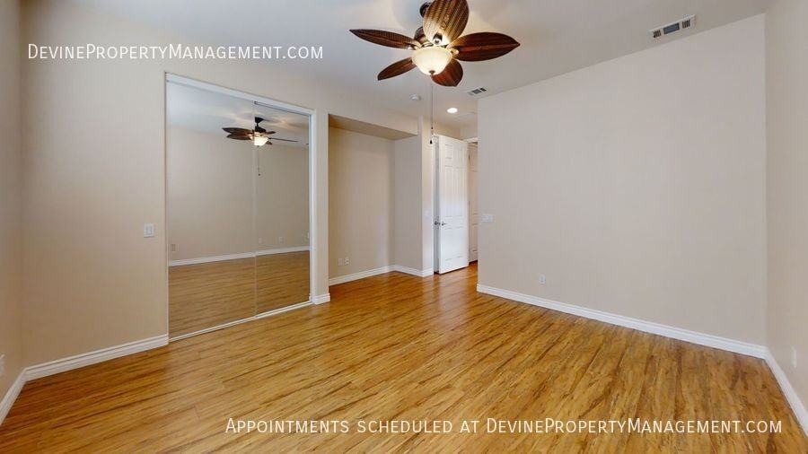 916 Essex Rd - Photo 6 of 11