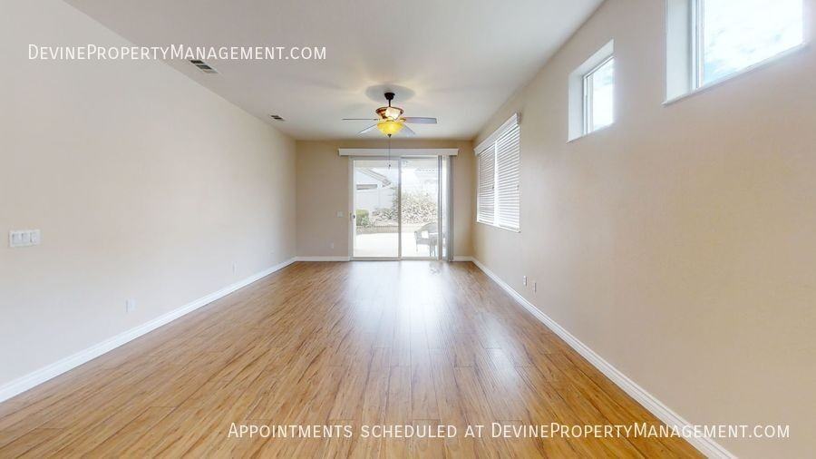 916 Essex Rd - Photo 7 of 11