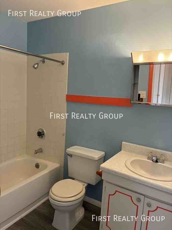 513 S Main St #B - Photo 7 of 7