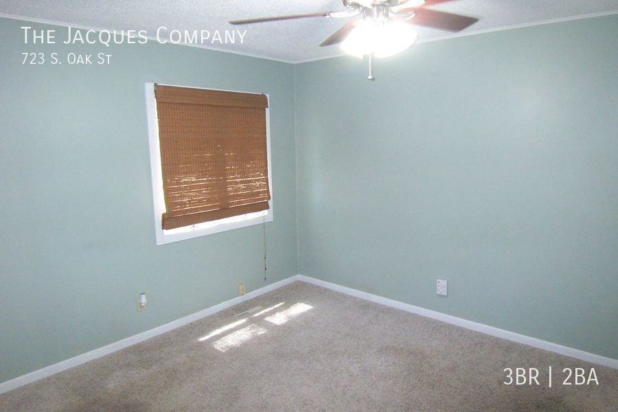 723 S Oak St - Photo 5 of 15
