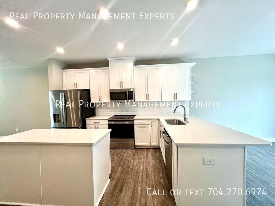 528 Billingsley Rd - Photo 3 of 21