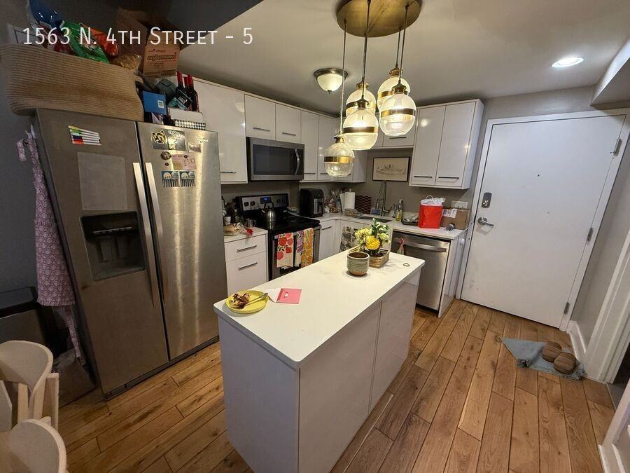 1563 N 4th St #5 - Photo 3 of 12