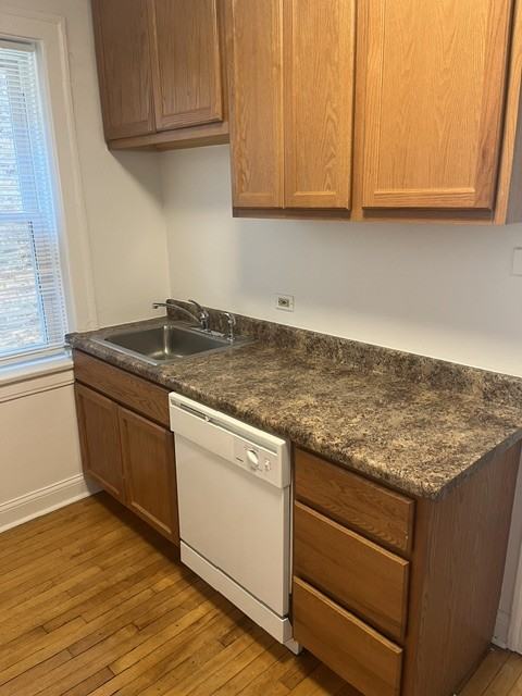 724 Hinman Ave #2E - Photo 7 of 9