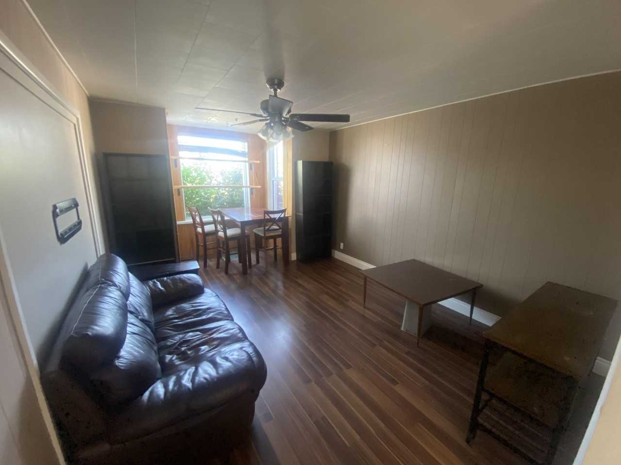 242 Archibald St N - Photo 5 of 13