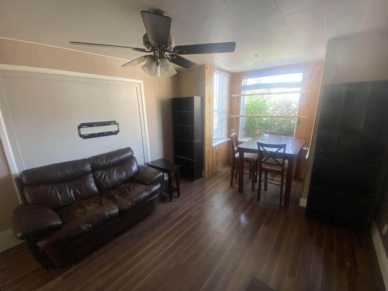 242 Archibald St N - Photo 6 of 13