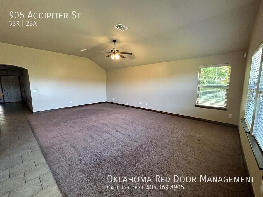 905 Accipiter St - Photo 5 of 21