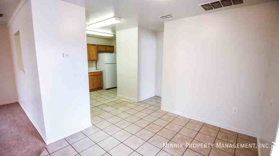 916 N Bangor Ave #A - Photo 7 of 28