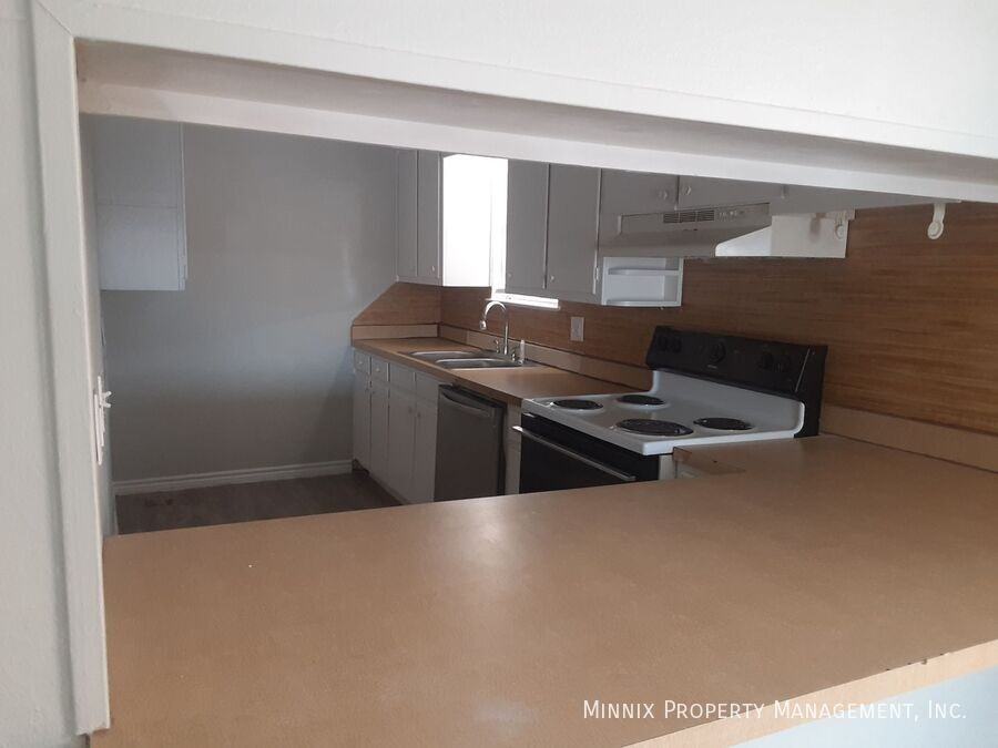 1606 Yonkers St #A - Photo 4 of 12