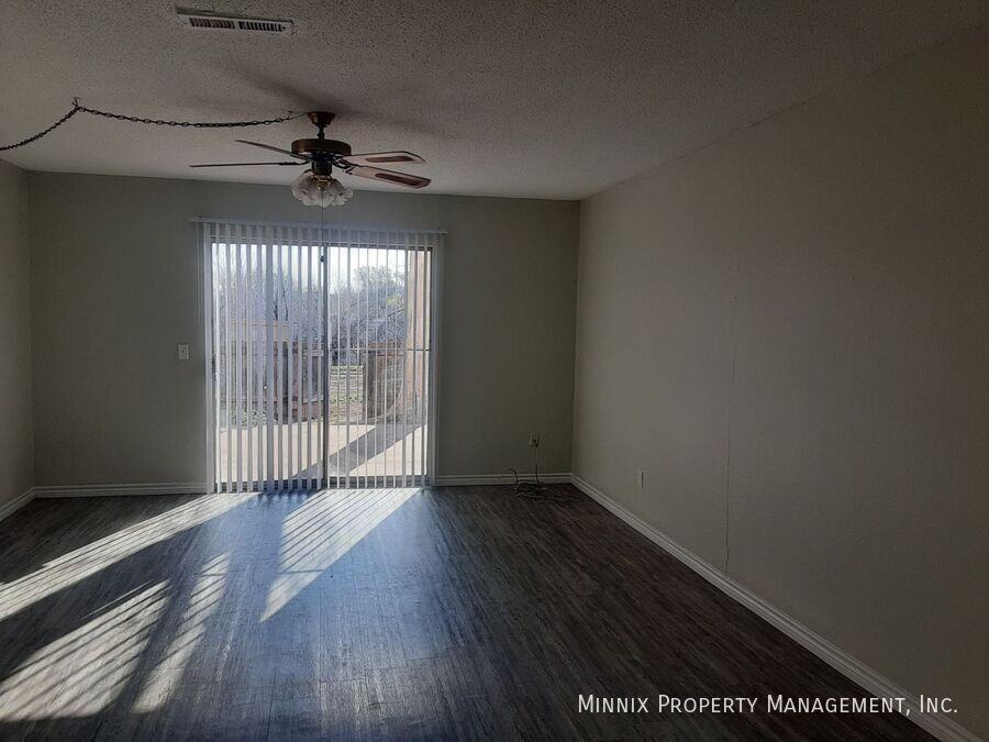 1606 Yonkers St #A - Photo 5 of 12