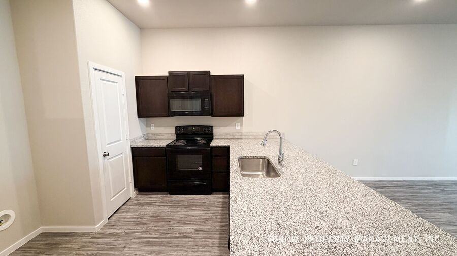 1639 133rd St #B - Photo 5 of 18