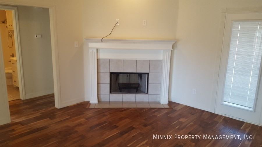1002 Oshkosh Ave - Photo 7 of 41