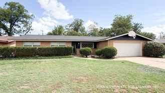 3405 55th St - Photo 1 of 1