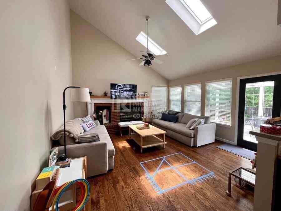 3817 Cottage Dr - Photo 4 of 22