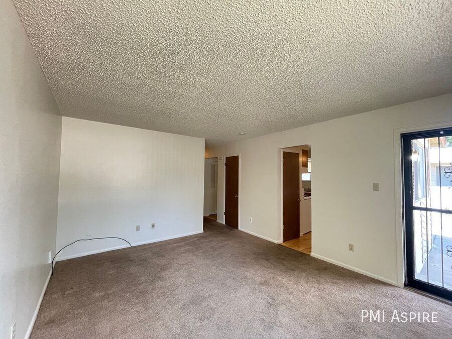 19 Reed Pl - Photo 3 of 16