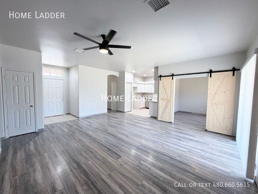 651 W Fairway Cove Dr - Photo 4 of 16