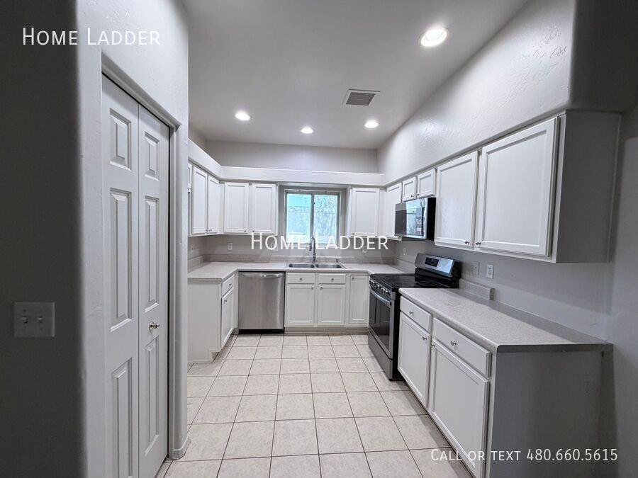 651 W Fairway Cove Dr - Photo 5 of 16